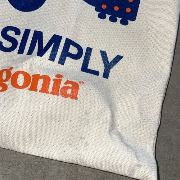 Patagonia Cream Tote with Blue Guitar Design - Picture 5 of 6